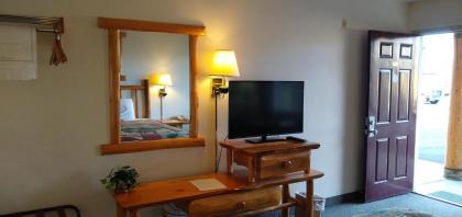 Ponderosa Motel - image 11