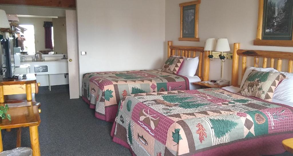 Ponderosa Motel - image 2