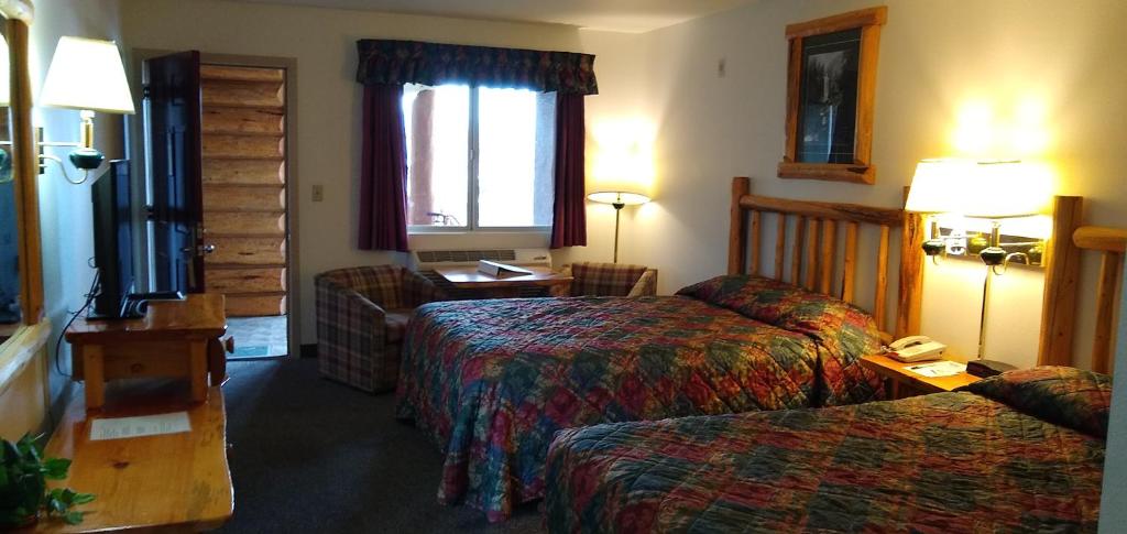 Ponderosa Motel - image 3
