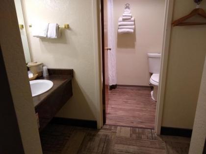 The Wilderness Inn - image 5