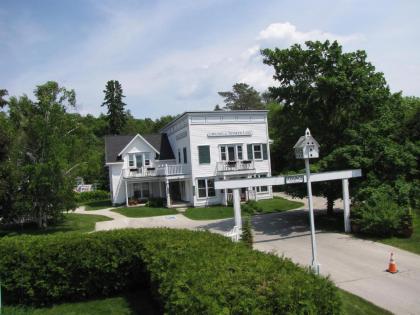 Lodgings At Pioneer Lane