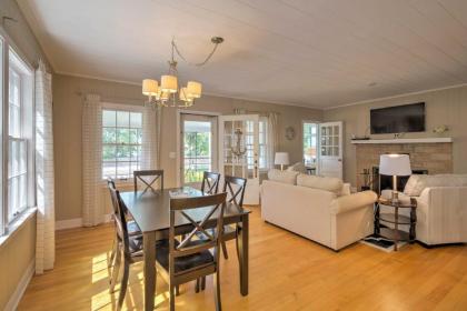 Boutique Home in Door County with Eagle Harbor Views! - image 12