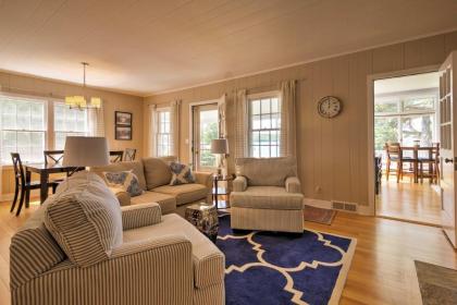 Boutique Home in Door County with Eagle Harbor Views! - image 4