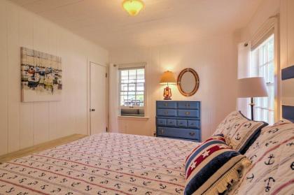 Boutique Home in Door County with Eagle Harbor Views! - image 5