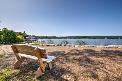 Boutique Home in Door County with Eagle Harbor Views! - image 8