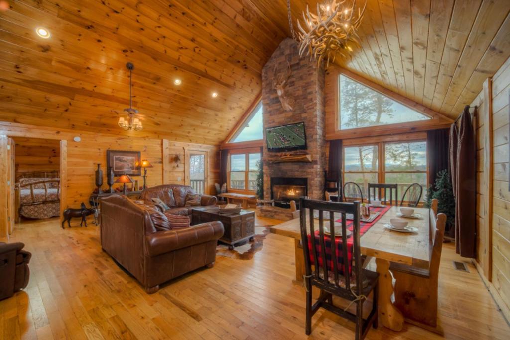 A Heaven On Earth by Escape to Blue Ridge - main image