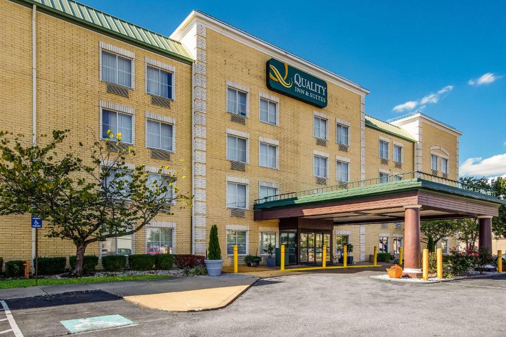 Quality Inn & Suites CVG Airport - main image