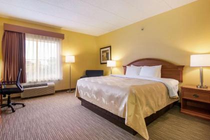 Quality Inn & Suites CVG Airport - image 13