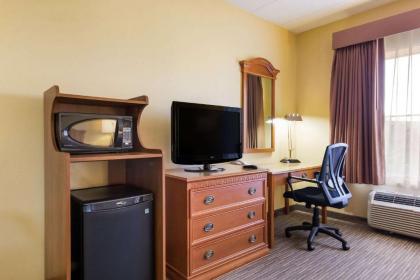 Quality Inn & Suites CVG Airport - image 15
