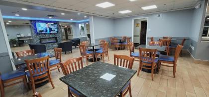 Quality Inn & Suites CVG Airport - image 5