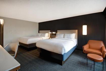 Courtyard by Marriott Cincinnati Airport - image 12