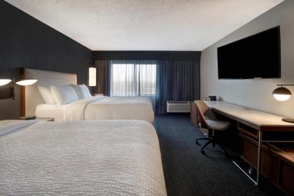 Courtyard by Marriott Cincinnati Airport - image 13