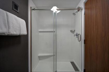 Courtyard by Marriott Cincinnati Airport - image 3