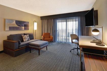 Courtyard by Marriott Cincinnati Airport - image 7