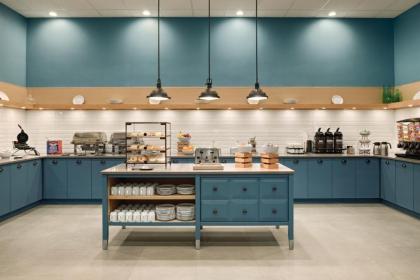 Country Inn & Suites by Radisson Erlanger KY - Cincinnati Airport - image 9