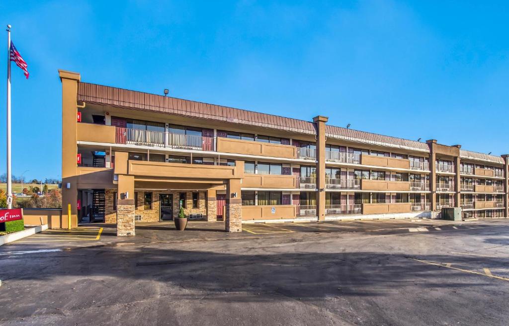 Red Roof Inn Cincinnati Airport–Florence/ Erlanger - image 4