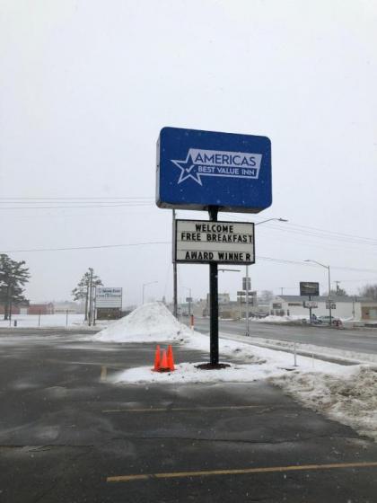 Travelodge by Wyndham Escanaba - image 4