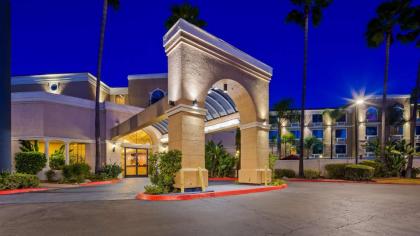 Hotel in Escondido California