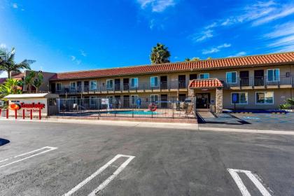 Econo Lodge Inn  Suites Escondido Downtown California