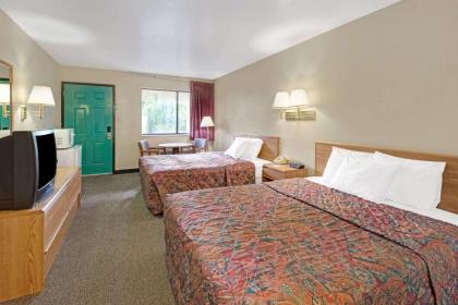 Days Inn by Wyndham Espanola - image 15