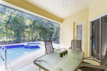 Serene & Attractive 3BR Pool - image 4