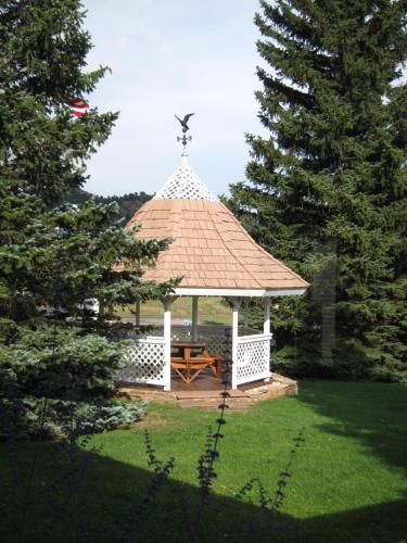 Columbine Inn - image 2
