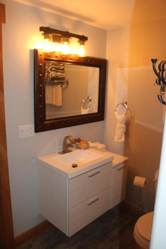 Columbine Inn - image 5