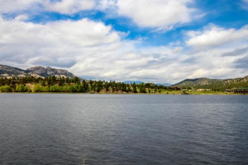 Deer Mountain Rest - image 3