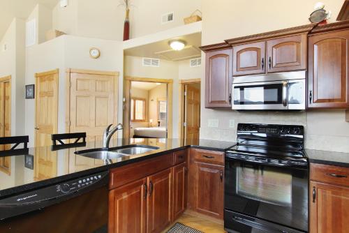 Ouzel Peak 22A Condo - image 5