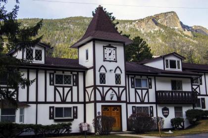 Fawn Valley Inn 2 Bedrooms by Rocky Mountain Resorts - image 2