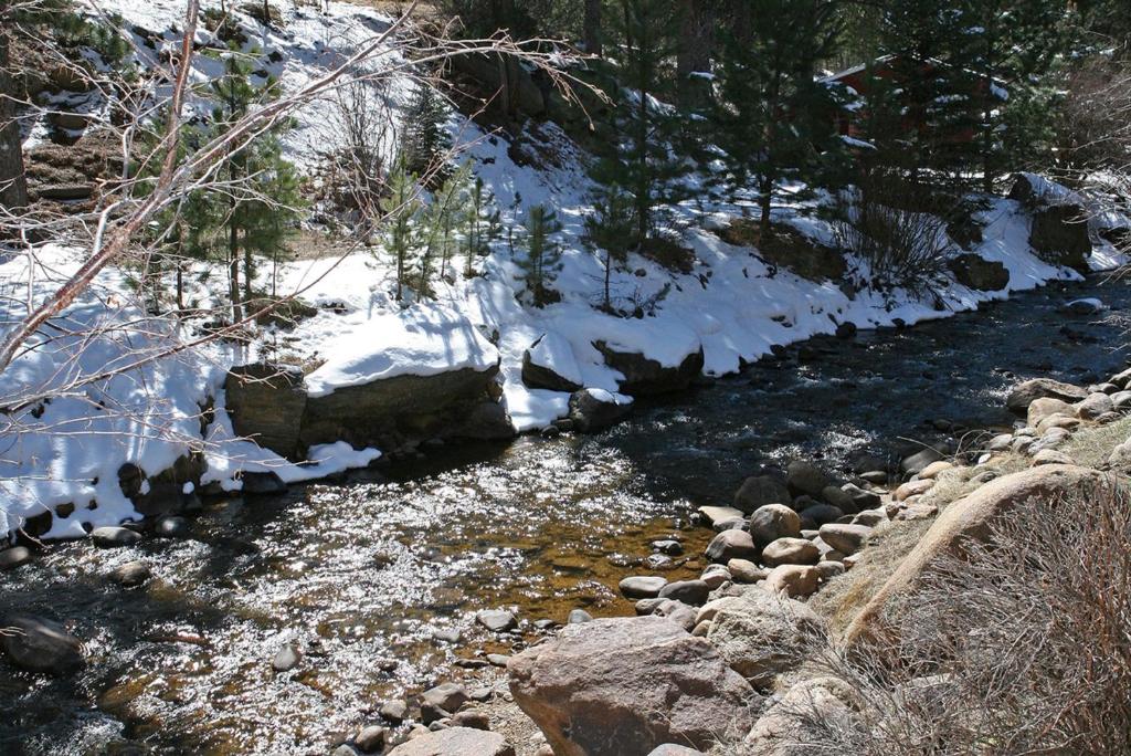 Fawn Valley Inn 2 Bedrooms by Rocky Mountain Resorts - image 4