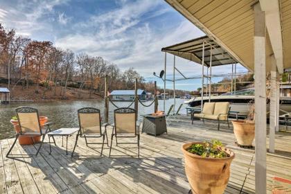 Floating Cabana Exotica on Grand Lake with 2 Docks! - image 13