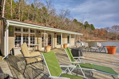 Floating Cabana Exotica on Grand Lake with 2 Docks! - image 5