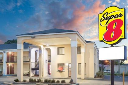 Super 8 by Wyndham Eufaula - image 7