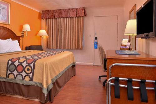 Americas Best Value Inn Eugene - image 2