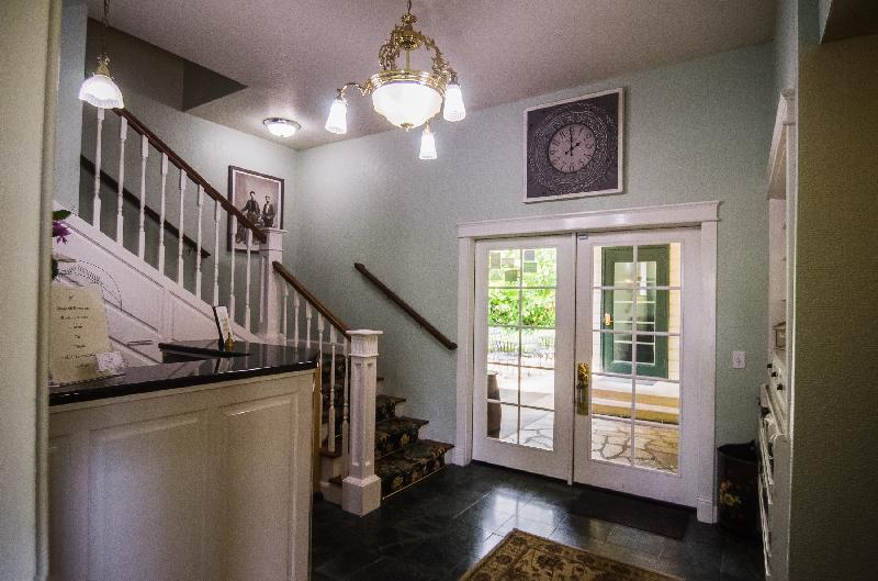 The Campbell House Inn - image 3