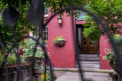 Excelsior Inn - image 2