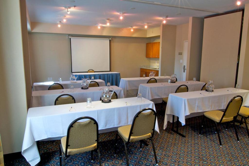 Candlewood Suites Dallas Fort Worth South an IHG Hotel - image 5