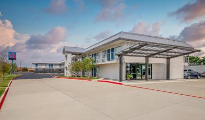 Motel 6-Euless TX - Dallas - image 6
