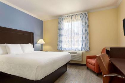 Days Inn & Suites by Wyndham DFW Airport South-Euless - image 11