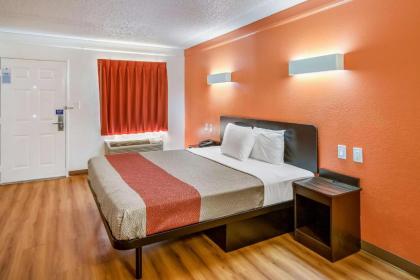 Motel 6-Euless TX - DFW West - image 13