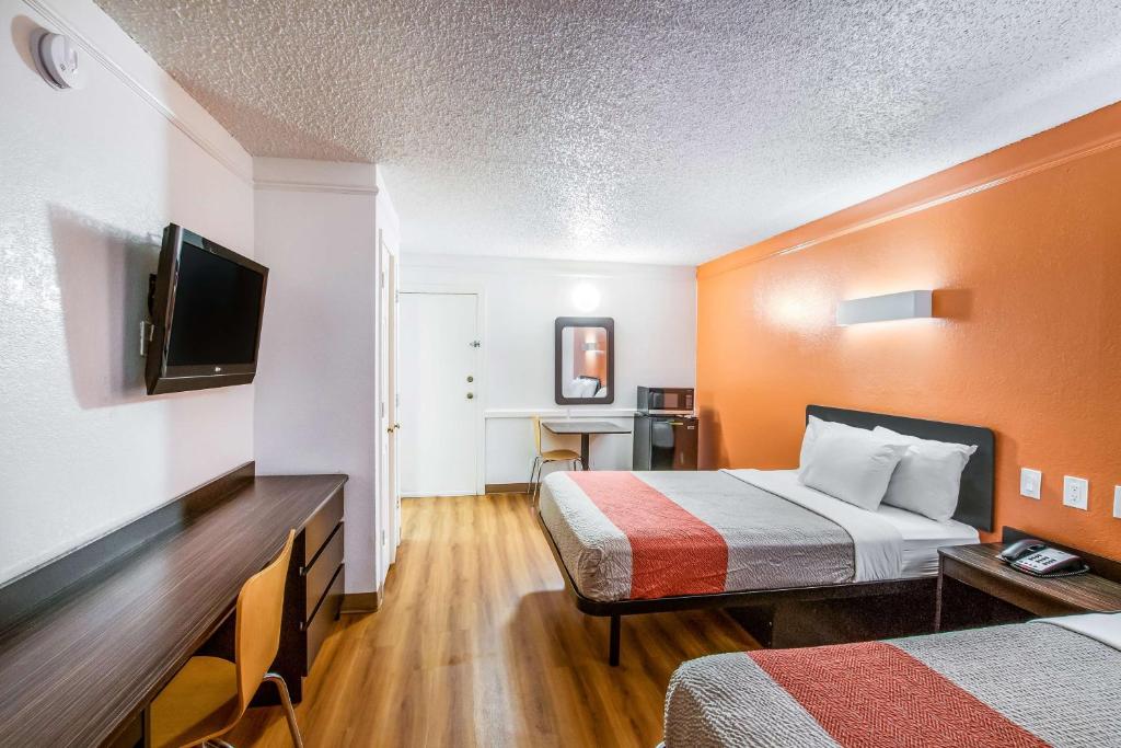 Motel 6-Euless TX - DFW West - image 7