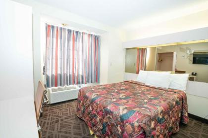 Regency Inn & Suites DFW - image 13
