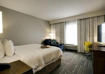 Hampton Inn & Suites Dallas/Ft. Worth Airport South - image 3