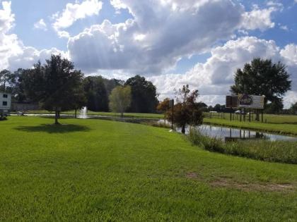 L'Acadie Inn & RV Park - image 2
