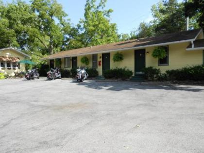 Sherwood Court Cottages - image 3
