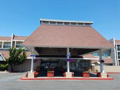 Red Lion Hotel Eureka - image 2