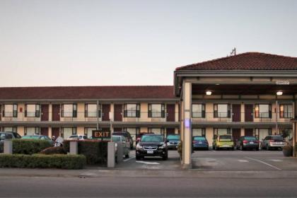 Sea Drift Inn - image 13