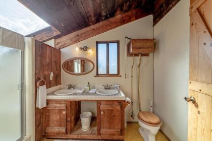 Big Bay Cabin - image 12