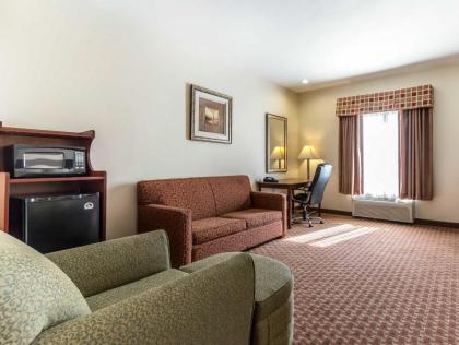Econo Lodge Eutaw - image 3